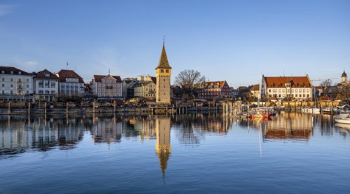 Harbour promenade with Mangturm in the evening light