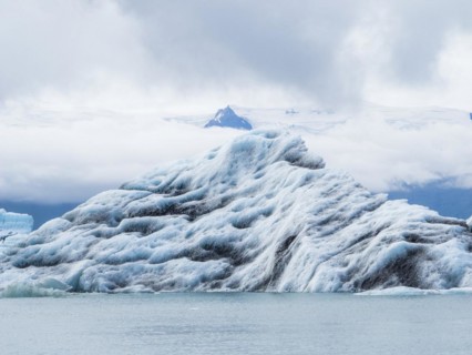 Joekulsarlon glacier lagoon