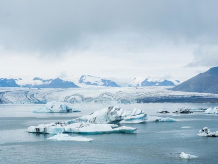 Joekulsarlon glacier lagoon