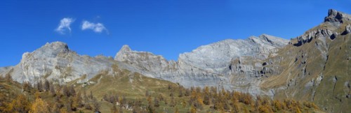 Panorama view from the mountain station of the chairlift Ovronnaz-Jorasse to the peaks of the Bernese Alps Pointe dAufalle