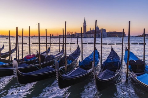 Early morning on the Canale della Giudecca with gondolas