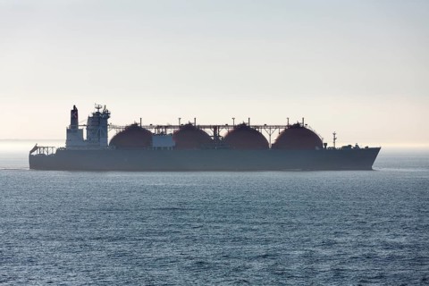 Gas tanker