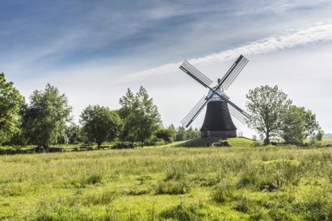 Historic windmill Wynhamster Kolk
