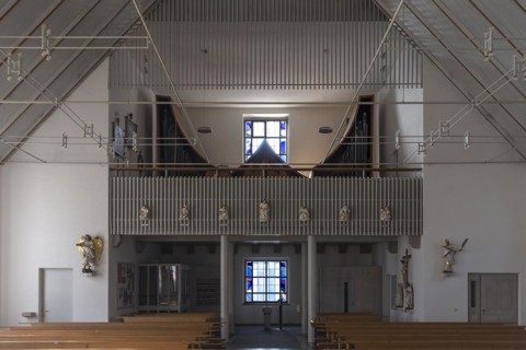 Organ loft of the St. Larentius Church built in the 1950s