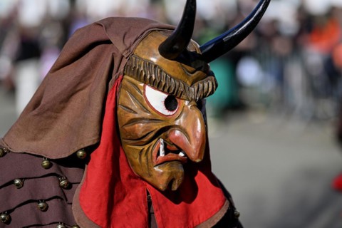 Narrenzunft Niesatzer Schellenteufel from Buehl-Niehsatz at the Great Carnival Parade