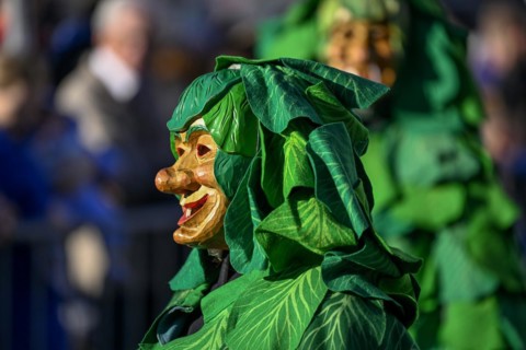 Narrenzunft Krutblaettsche from Kehl-Goldscheuer at the Great Carnival Parade