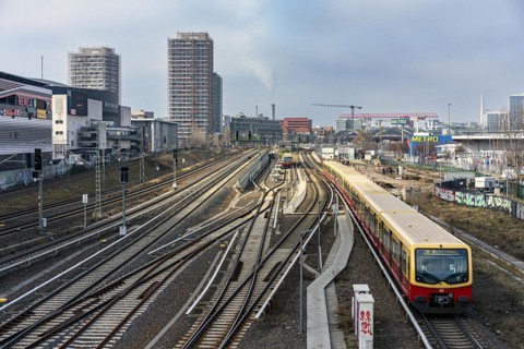 S-Bahn and infrastructure at Warschauer Strasse station