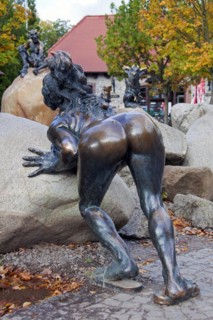 Polished bum of the witch Wadelinde at the Hexentanzplatz
