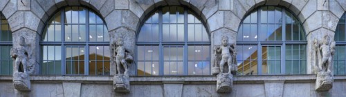 Figures at the former department stores Weisser Turm