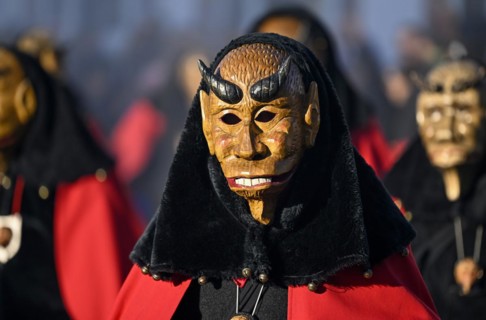 Narrenzunft Hoellteufel from Reichenbach at the big carnival procession