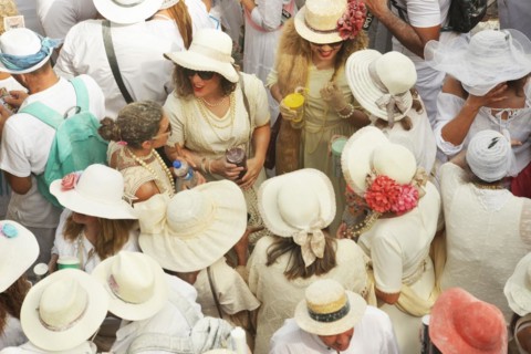 Los Indianos is the central event of the Palmerian Carnival on La Palma and dates back to the return of emigrants from Central America and Cuba. Participants are almost all residents of St. Cruz and t...