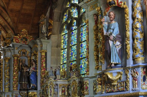 Altar and Baroque retable of the chapel at Sainte-Marie-du-Menez-Hom