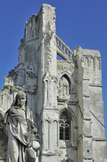 Statue and ruins of the Abbey of Saint-Bertin