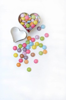 Chocolate Lentils in Heart Cookie Cutter, Smartie