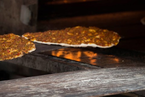 Lahmacun, Turkish pizza pancake with spicy meat filling