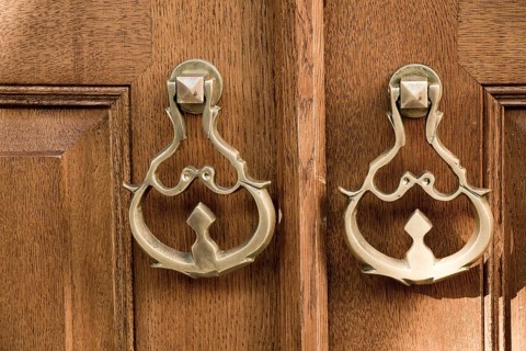 Old Handmade ottoman door knob made of metal