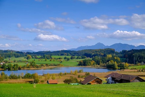 Froschhauser See near Froschhausen, Pfaffenwinkel, Upper Bavaria, Bavaria, Germany, Europe
