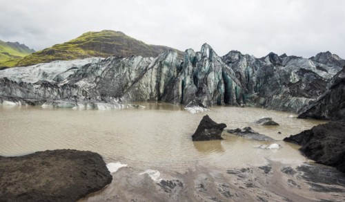Glacier, glacier lagoon, Solheimajoekull, Solheimajoekull, glacier tongue of Myrdalsjoekull with inclusion of volcanic ash, near Ring Road, Suourland, South Iceland, Iceland, Europe