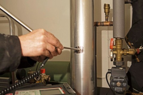 Chimney sweep, measuring rod, flue gas pipe, flue gas inspection, gas boiler