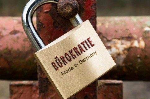 Symbolic image, closed bureaucracy, inefficiently ponderous, approval procedures for investments expensive, complicated laws, digitalisation of administration, tangled paths, outdated procedures, dust...