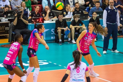 Caterina BOSETTI with a volley