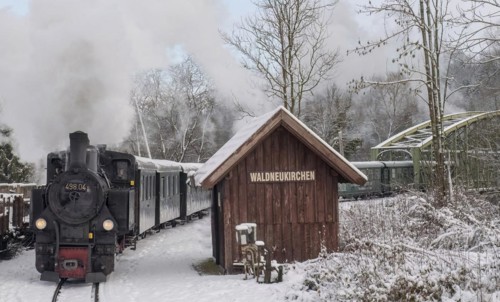 Winter steam locomotive ride of the Steyrtalbahn museum railway in Waldneukirchen, Upper Austria, Austria, Europe