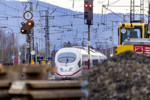 Investment in the ailing rail network, Deutsche Bahn construction site on the busy Rhine Valley line towards Switzerland, Deutsche Bahn AG InterCityExpress ICE, Riegel, Baden-Wuerttemberg, Germany, Eu...