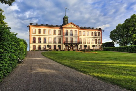 Tullgarn Castle, official royal castle Tullgarns Slott, summer residence, evening light, Trosa, Soedertaelje, Soedermanland, Sweden, Europe