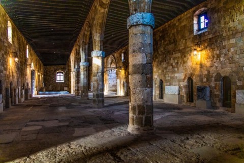 Former hospital infirmary, Archaeological Museum in the former Order of St. John Hospital, 15th century, Old Town, Rhodes Town, Greece, Europe