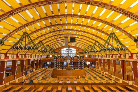 Wiesnaufbau, Loewenbraeufestzelt, Oktoberfest, Theresienwiese, Munich, Upper Bavaria, Bavaria, Germany, Europe