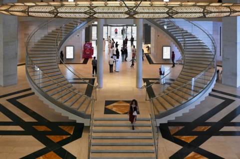 Interior view of the Museum of Islamic Art by the archtics Ieoh Ming Pei and Jean-Michel Wilmotte, Doha, Qatar, Asia