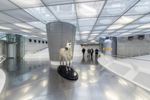 Mercedes Museum, Stuttgarts most visited museum is part of the Mercedes-Benz World in Untertuerkheim and with its vehicles and classic cars recalls the early days of the automobile, Architecture Ben v...