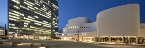 Duesseldorf Schauspielhaus in contrast to the Dreischeibenhaus, Duesseldorf, North Rhine-Westphalia, Germany, Europe