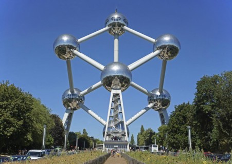 Atomium, iron molecule, stainless steel spheres, World Exhibition 1985, Heysel Plateau, Laeken, Brussels, Belgium, Europe