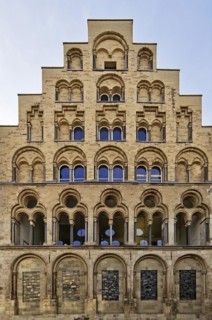 Facade Overstolzenhaus with stepped gable, one of the oldest preserved patrician houses in Germany, Cologne, Rhineland, North Rhine-Westphalia, Germany, Europe