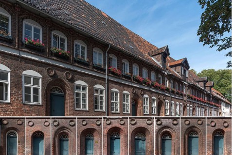 Former houses with family coats of arms of the members of the Schutztruppe of the Lueneburg Council, 16th century, nine of the front doors with the family coats of arms at the bottom, Reitende-Diener-...