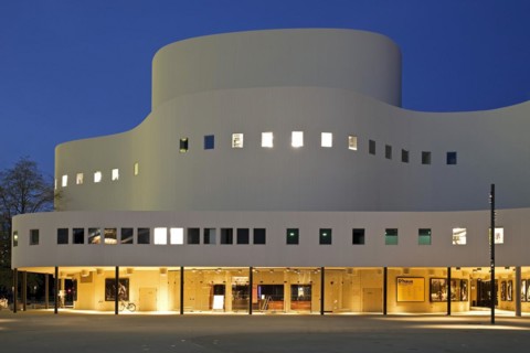 Duesseldorfer Schauspielhaus am Abend, abbreviated Dhaus, Duesseldorf, North Rhine-Westphalia, Germany, Europe