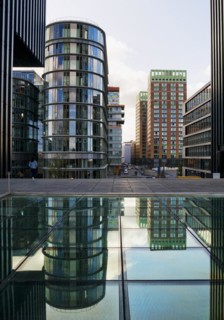 Harbour tip in the Media Harbour with the design hotel Hyatt Regency Duesseldorf, North Rhine-Westphalia, Germany, Europe