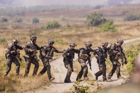 Soldiers of the Jaegerbataillon 292 train a combat situation at the Bundeswehr Combat Training Centre in Letzling The soldiers wear AGDUS equipment