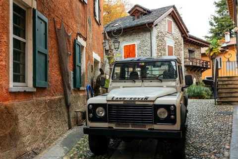 Parked Land Rover in the alleys, Cannobio, Lake Maggiore, Verbano-Cusio-Ossola, Piedmont, Italy, Europe