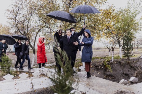 (R-L) Annalena Baerbock (Buendnis 90Die Gruenen), German Foreign Minister, and Vladimir Norov,