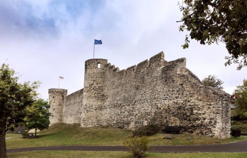 City fortifications from the 13th century, with city wall, battlements and witchs tower, Hillesheim, Rhineland-Palatinate, Germany, Europe
