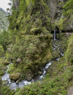 Nova waterfall and Moinho in a gorge
