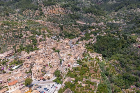 Mountain village Fornalutx