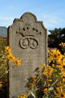 Gravestone of a baker at the church of Steinkirchen in the Alte Land
