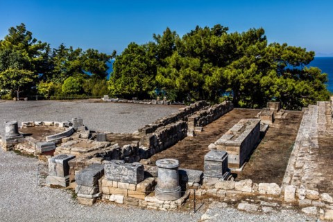 Semi-circular exedra