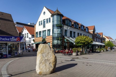 Memorial stone to the partnership with Vannes