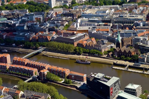 The Schlachte with the Weser Tar Yard and the Martini Church