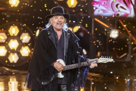 Singer Danyel Gerard performing on stage. 50 years of ZDF Hitparade