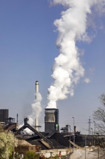 Steam cloud of the coking plant of Huettenwerke Krupp Mannesmann - HKM